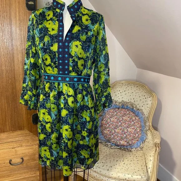 Anna Sui Dresses | Anna Sui Silk Dress In Blue And Green Floral With Gold Thread Size 6 | Color: Blue/Green | Size: 6 | Sarahlizzi's Closet